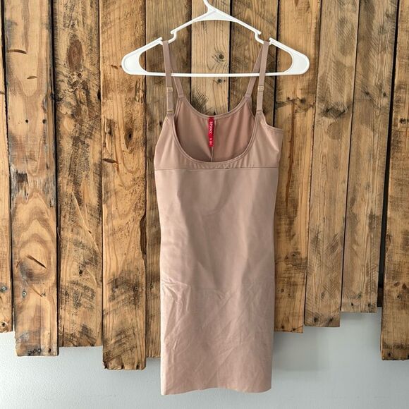 Spanx Smartgrip Open-Bust Full Slip Nude #10178R‎ Size Small - Picture 1 of 14